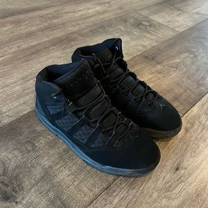 Nike Jordan kids Max Aura ps triple black